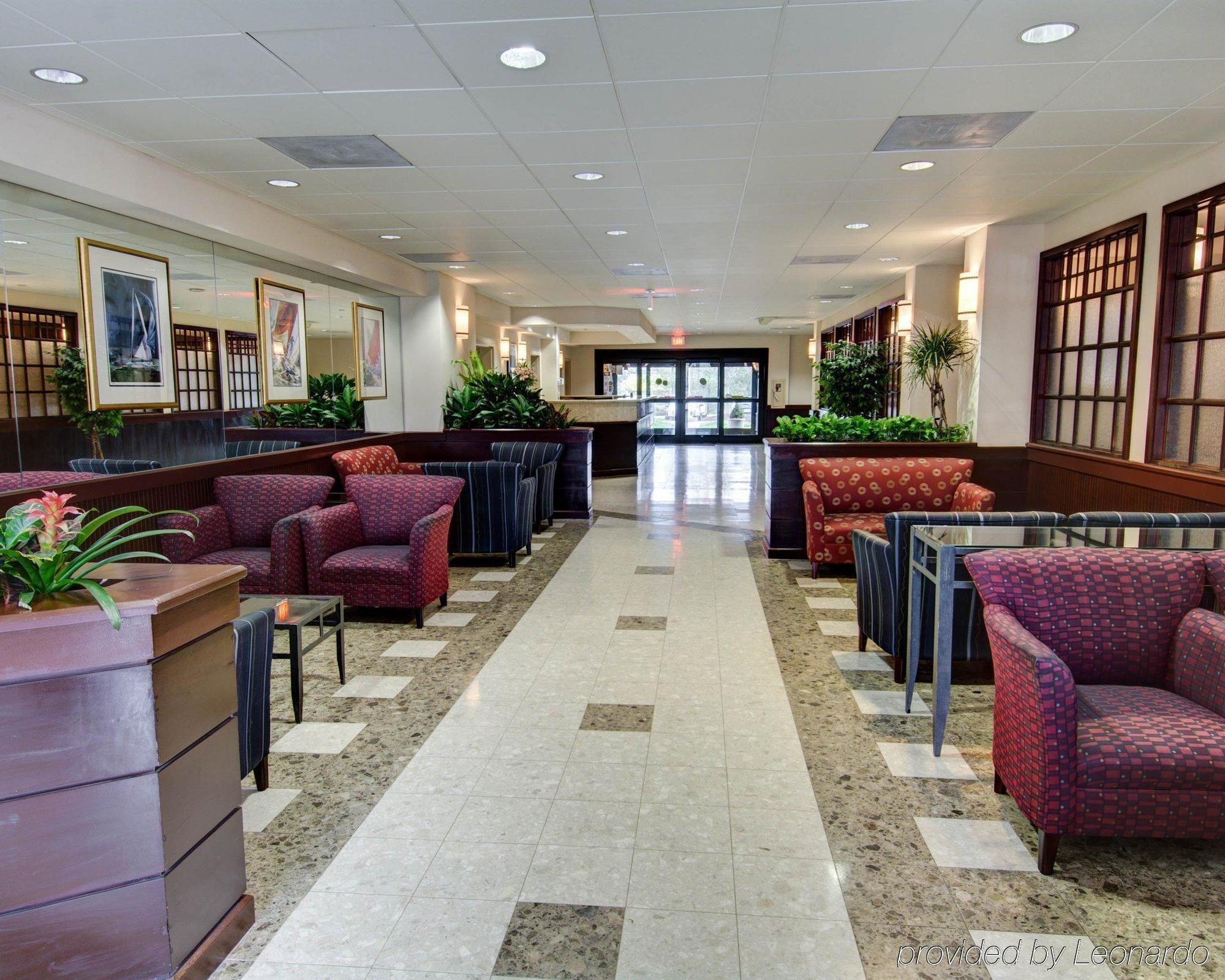 Comfort Conference Center 3*